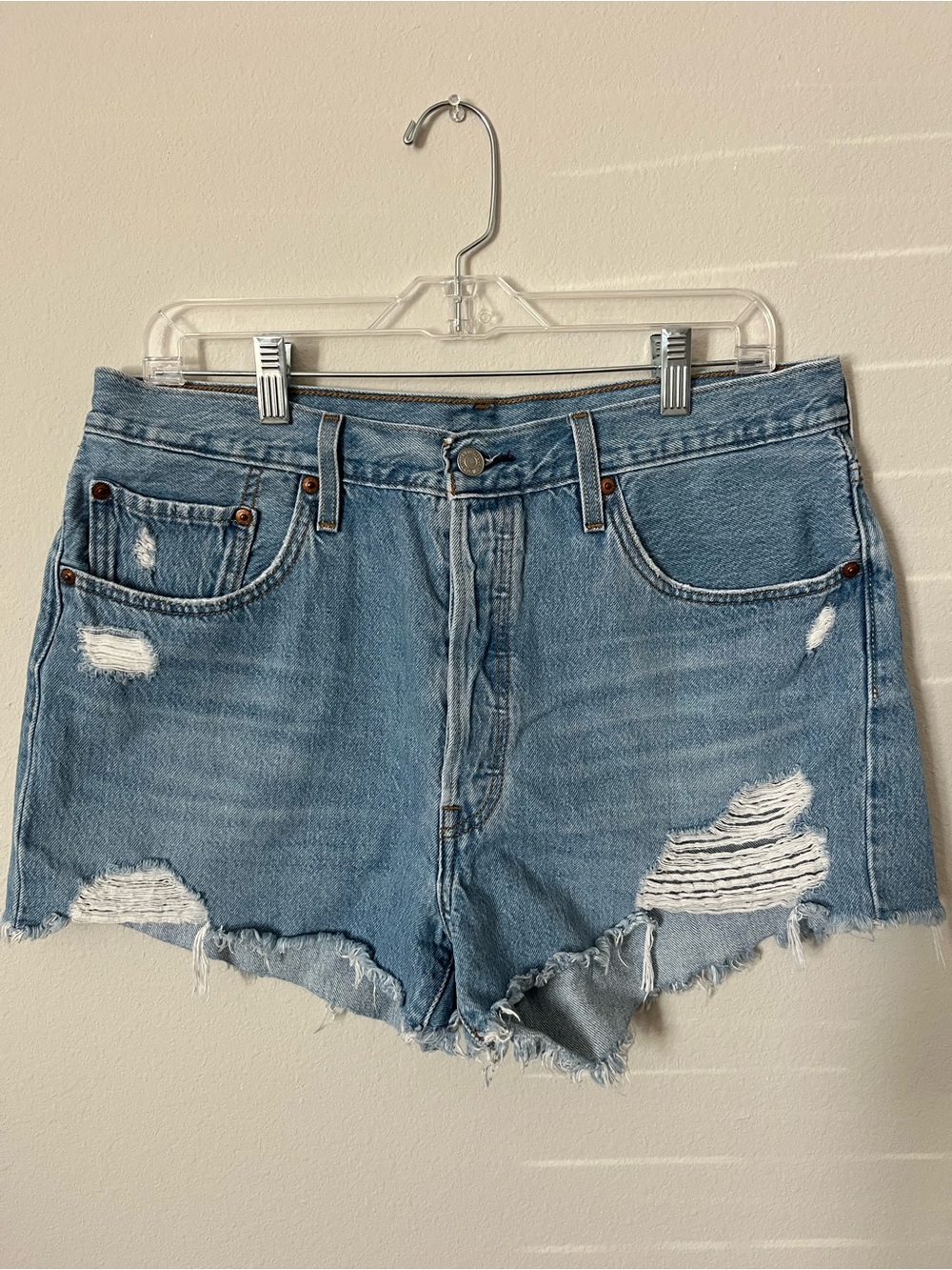 Levi’s 501 Women’s 5 button fly High-Rise Light Blue Shorts